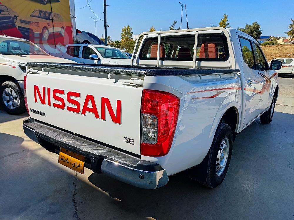 نيسان نافارا